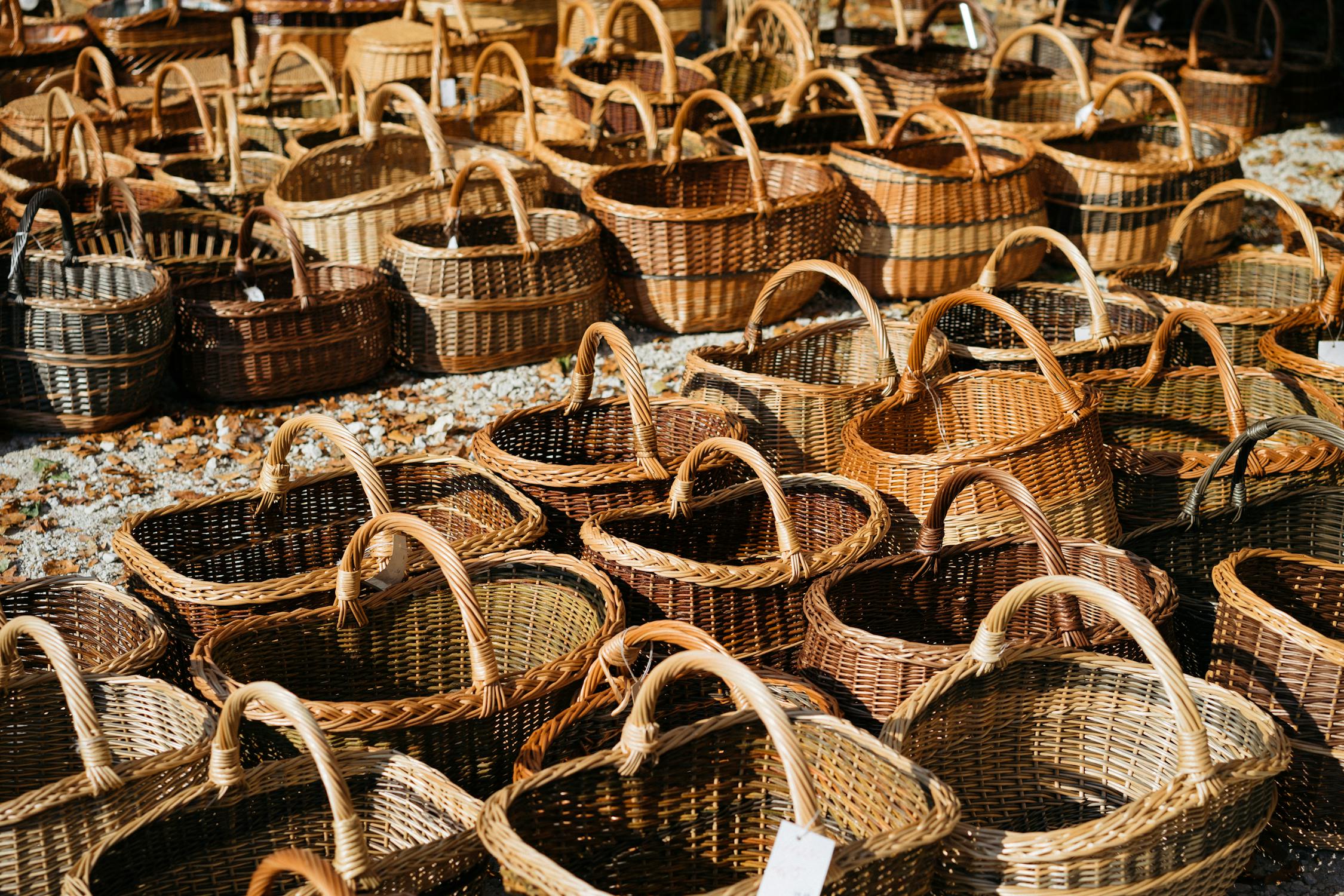 Step Up Your Laundry Game with The Unbreakable Round Wicker Hamper With Lid 1 pexels photo 2949111